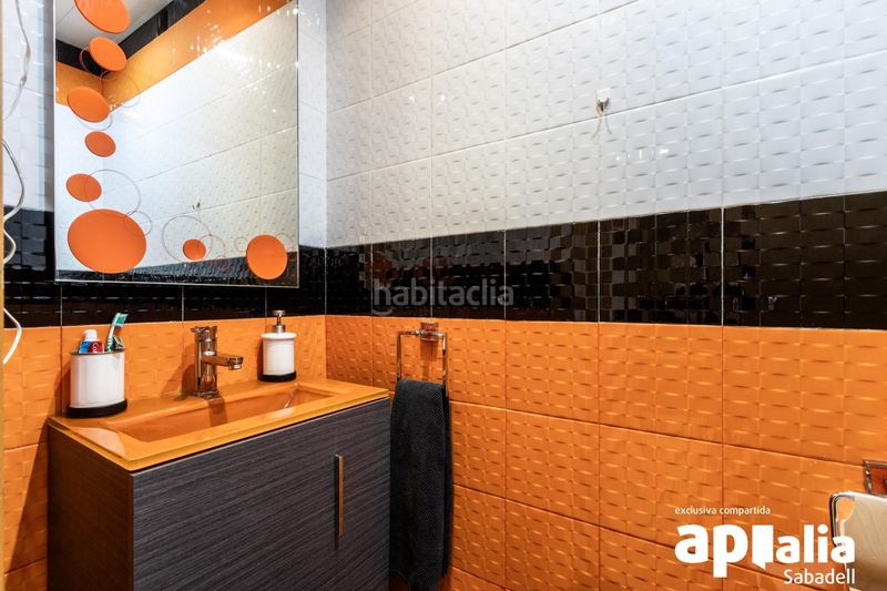Foto dfba5454-d85a-4165-b086-5c07318ed04a. Piso en Eixample Sabadell