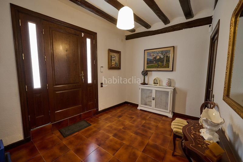 Foto 0b297b2e-b1da-4f4c-87e0-37242a0eee74. Casa adossada amb calefacció aparcament a Sentmenat
