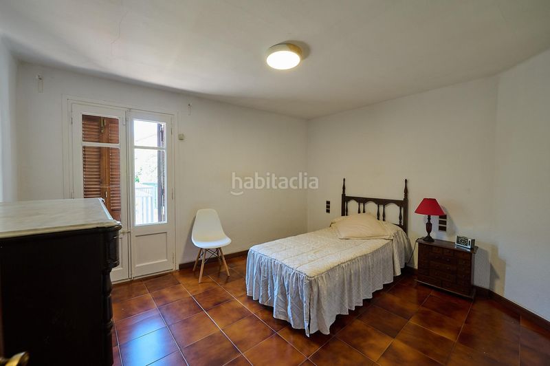 Foto 6ba6c9fa-a207-438b-976f-ec61154207fd. Casa adossada amb calefacció aparcament a Sentmenat