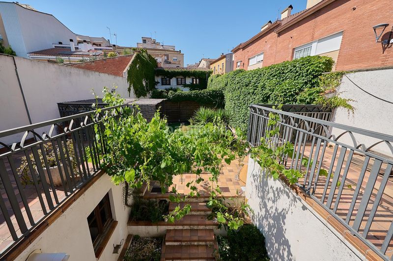 Foto aee531d9-c6ce-4775-a307-1766e0619eef. Casa adossada amb calefacció aparcament a Sentmenat