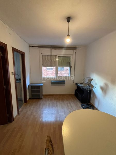 Foto c17b3a48-d375-430d-bd11-f10dd1fe3e07. Piso en Ca n'Oriac Sabadell