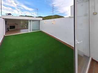Casa adossada a Poble - Casc Antic