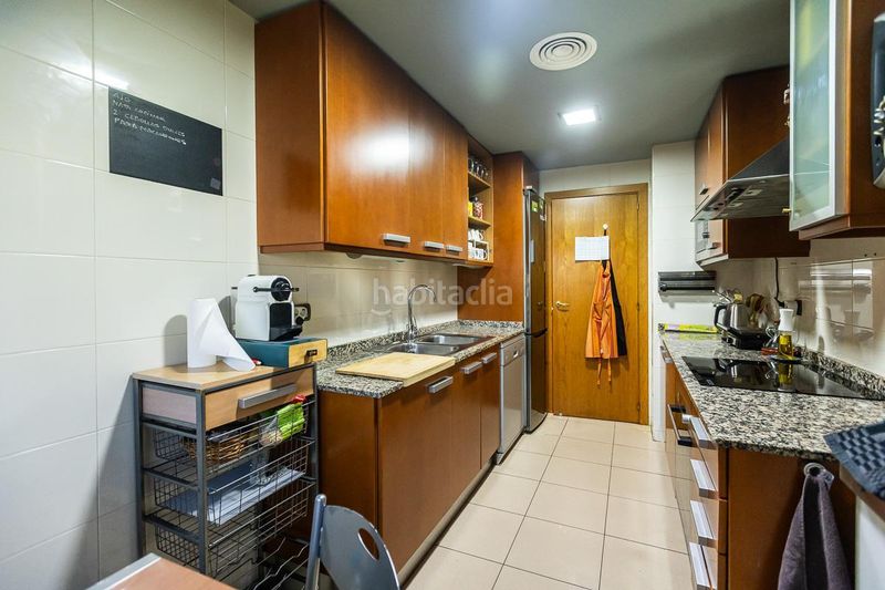 Foto 7d0ac0d5-d7b7-4096-9e6a-a07902d4f137. Pis amb calefacció aparcament a Eixample Sabadell