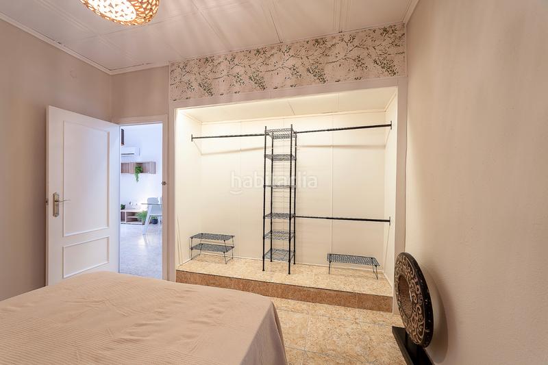 Foto 0f0511e5-0136-488e-a8d3-ae84651f3147. Flat with heating in Camí Fondo Valencia