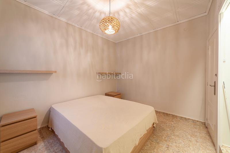 Foto 1d6e2b39-159f-476b-b72f-5d6b536a1b03. Flat with heating in Camí Fondo Valencia