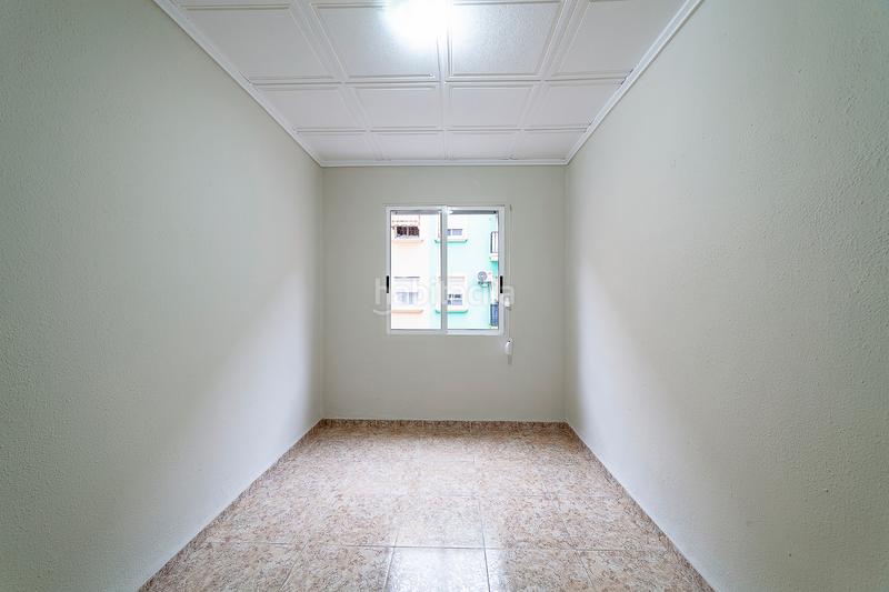 Foto d669147e-ce09-4baf-ad54-ae665a354d2b. Flat with heating in Camí Fondo Valencia