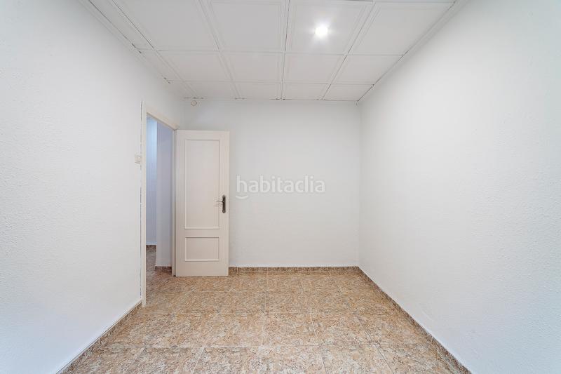 Foto df6a1e39-f31c-4b0b-a7f6-d6cdc7380400. Flat with heating in Camí Fondo Valencia