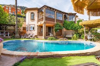 Chalet  Moscatel. Chalet independiente en venta en alhaurín de la torre  zona laga