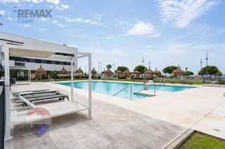 Location Appartement  Avenida marques de valleniza. Piso seminuevo con terraza y vistas al mar