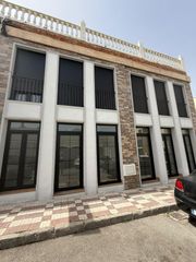 Estudi a El Bajondillo. Estudio a estrenar completamente reformado en planta baja en tor