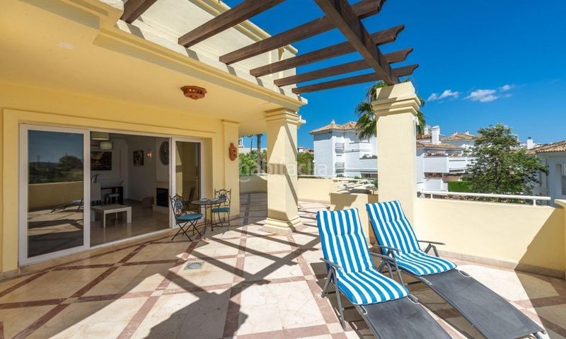 Foto 2c2d18fa-fdbf-40b7-b1c9-89f8f7f678fa. Apartament amb calefacció aparcament piscina a Casares golf - Casares del sol Casares
