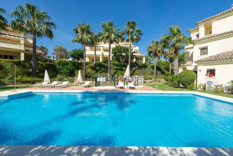 Foto 65d3de49-b689-479f-aa11-8ab276e373ec. Apartament amb calefacció aparcament piscina a Casares golf - Casares del sol Casares
