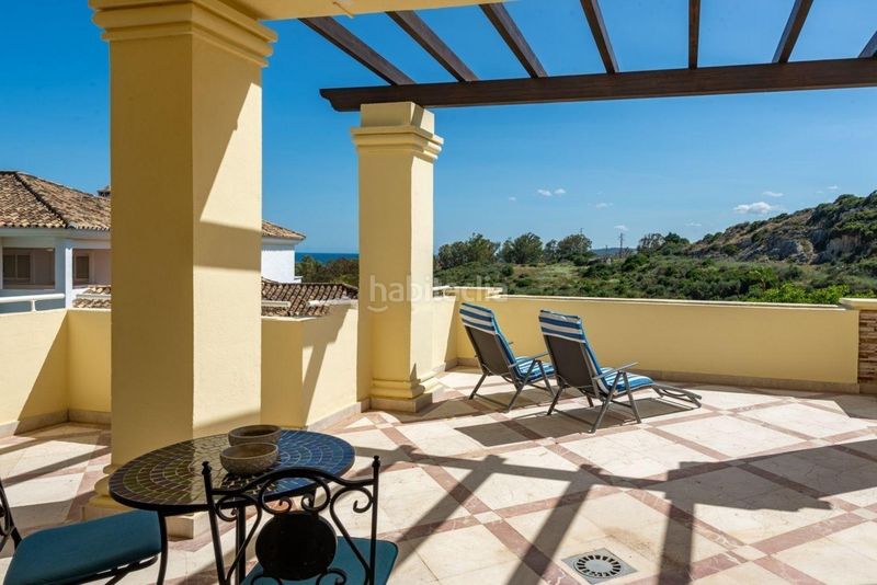 Foto 785ef4af-68a4-4dc3-a5ab-fc8efd5092c7. Apartament amb calefacció aparcament piscina a Casares golf - Casares del sol Casares