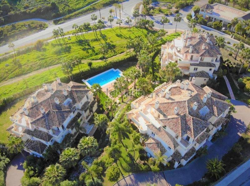Foto ae75cb9b-44f1-4c42-a723-f101bba75872. Apartament amb calefacció aparcament piscina a Casares golf - Casares del sol Casares