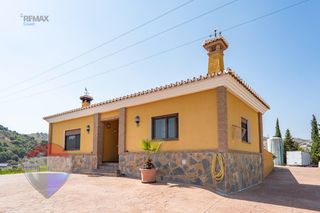 Haus  Cortijo arroyo cuevas. Casa rústica con piscina en los cortijos, rincón de la victoria,