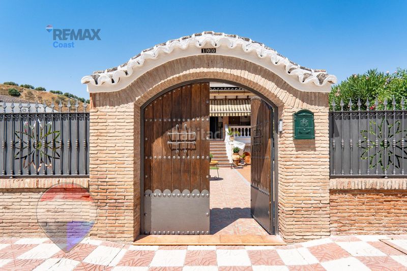 Foto 43215a9a-d864-4bf3-a66a-f480595d5cd6. Casa gran casa andaluza con piscina, 11 habitaciones y amplias estancias . en Cuevas Bajas