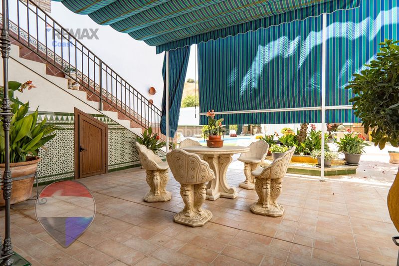 Foto 47e2b2e2-bee8-472a-8d64-cb9be2aedf93. Casa gran casa andaluza con piscina, 11 habitaciones y amplias estancias . en Cuevas Bajas