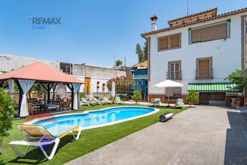 Foto d4303263-f7bd-4e85-900e-a4072abf22ef. Casa gran casa andaluza con piscina, 11 habitaciones y amplias estancias . en Cuevas Bajas