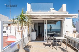 Casa adossada a Paseo Paseo Marítimo de Levante