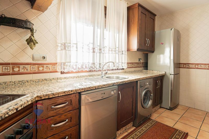 Foto 177dbc9c-eae9-4d78-b908-1d3646f0bed4. Casa conjunto de dos viviendas . en Colmenar