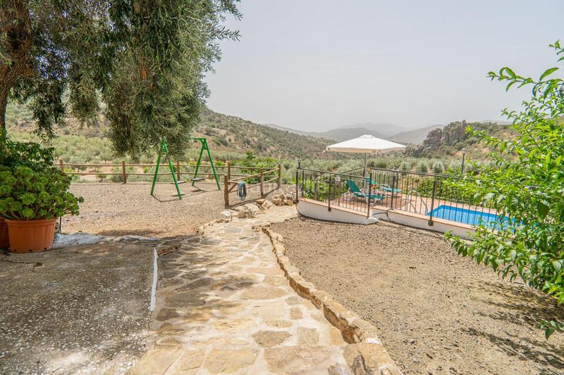 Foto f830116f-a70a-4e82-9751-cecf3b7a1362. Terreny residencial a Colmenar