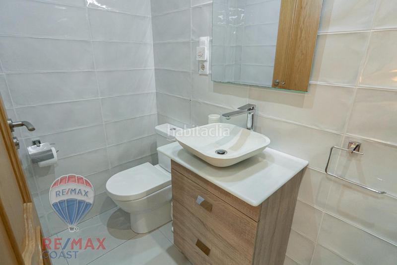 Foto c6ff990f-ed11-4f91-9d8f-21322b44db08. Apartamento  con licencia turística en Málaga