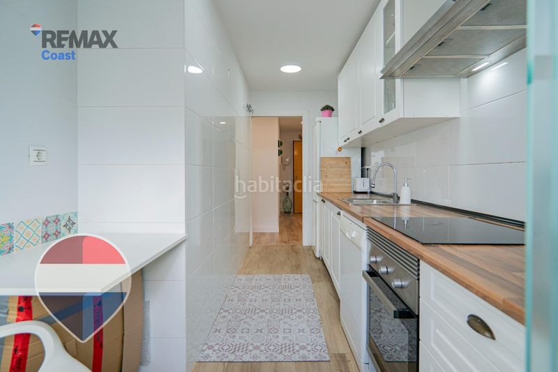 Foto 0ea19f59-5ab9-4afe-ad3f-0f92c85a710e. Pis amb aparcament piscina a Martín Carpena - Torre del Río Málaga