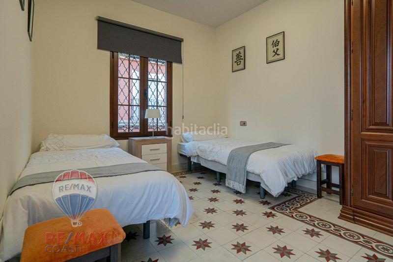 Foto 2a3c2d14-fe72-4de9-b756-95162b52aec7. House with heating in Puerto Deportivo Fuengirola