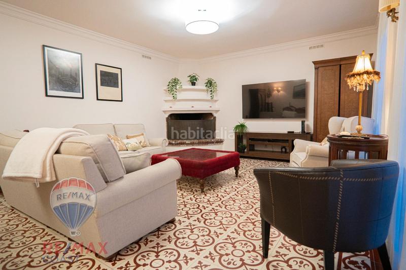 Foto 390f292b-c19b-4c00-b313-9bf5c80fbf67. House with heating in Puerto Deportivo Fuengirola