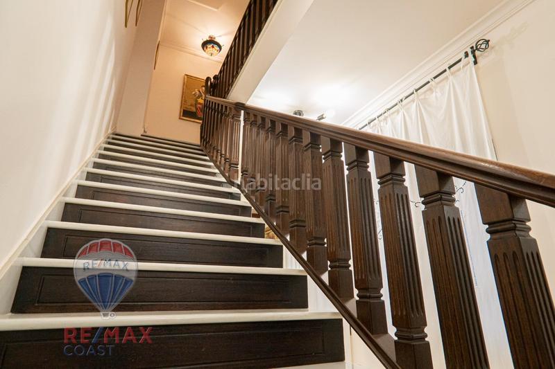 Foto e2e17cec-82b4-40d3-b78f-1b1f097e279b. House with heating in Puerto Deportivo Fuengirola