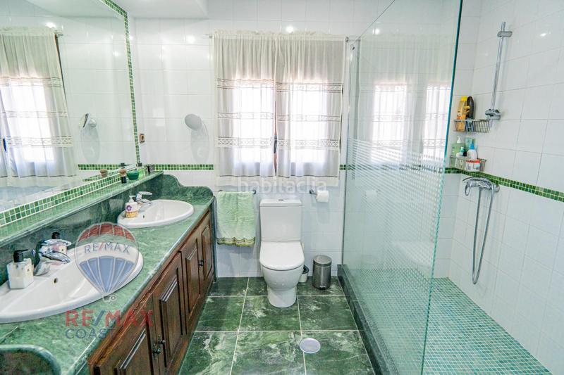 Foto 5e66a373-a532-42ac-aabd-09b712c76d29. Chalet  sostenible con energía solar y entorno natural en Cártama