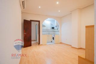 Apartament  Calle marques de guadiaro. Apartamento junto a plaza de la merced