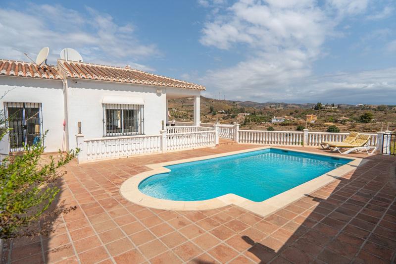 Foto 3c918be6-3a91-453f-b096-f396c777a86b. Chalet  de lujo en Benajarafe