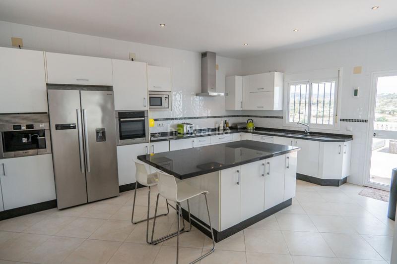 Foto c6753aba-c143-467e-9164-02ffdedb1352. Chalet  de lujo en Benajarafe