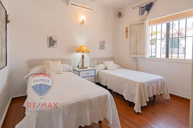 Foto 5025d249-5c17-4141-b5da-3667c23e765f. Casa aparellada a Miraflores del Palo Málaga