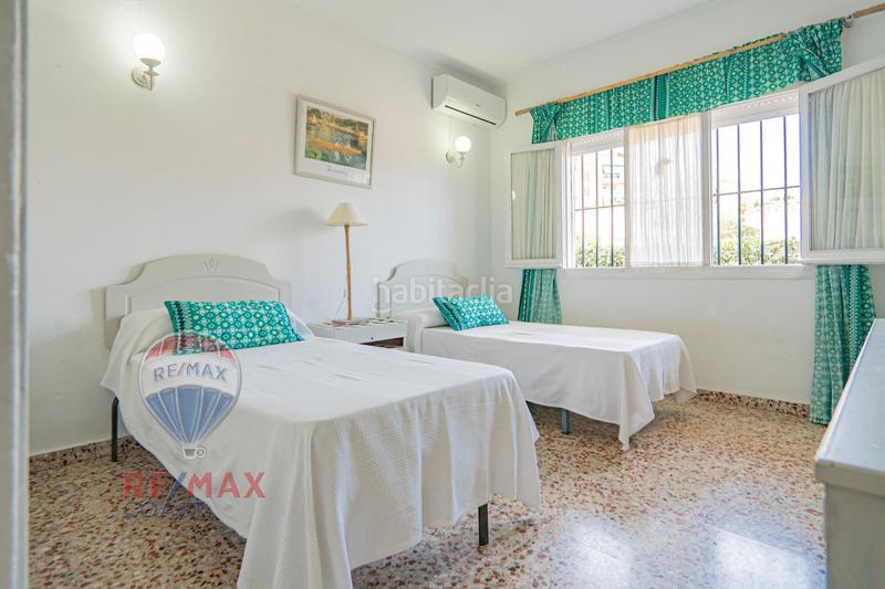 Foto a3197c71-2305-42f8-a2f6-f3629a4cbf03. Casa pareada  en el palo en Miraflores del Palo Málaga