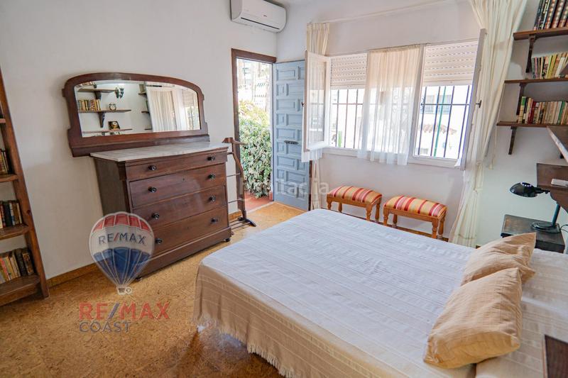 Foto b8a46c5e-b48e-4c97-9bb3-8aac9cdc19df. Casa pareada  en el palo en Miraflores del Palo Málaga