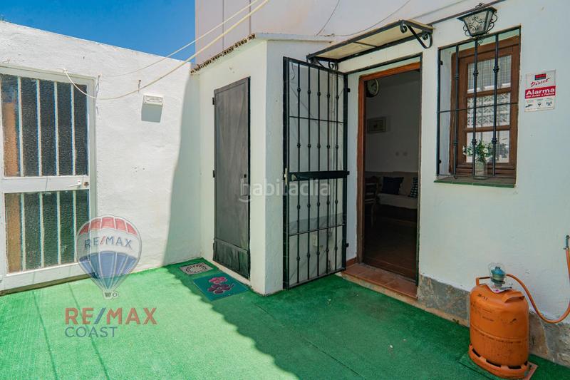 Foto c2dcae74-e6e5-4b1a-a14f-1064d619574d. Casa pareada  en el palo en Miraflores del Palo Málaga