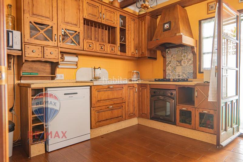 Foto f1d084f8-8126-4796-91cd-9d5698fb7a43. Casa pareada  en el palo en Miraflores del Palo Málaga