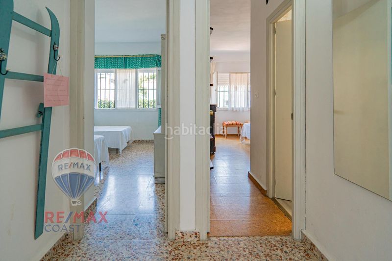 Foto f6dcc4f9-7b2c-4746-802c-a233d97e46ce. Casa aparellada a Miraflores del Palo Málaga