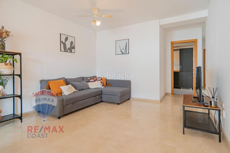 Foto 1b9c55a8-d7ca-4085-a374-15375787a683. Piso estupendo piso con vistas al mar en la urbanización añoreta, en Rincón de la Victoria