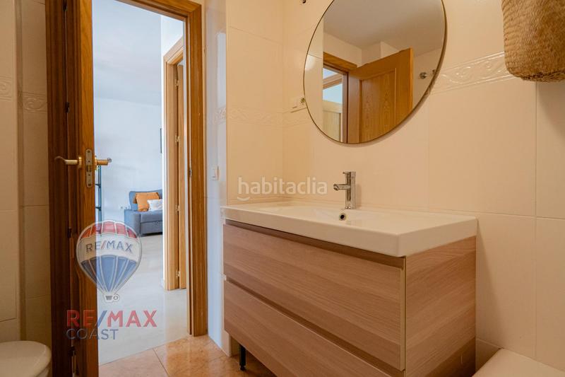 Foto 46f42579-154d-4446-88d0-283281f23241. Piso estupendo piso con vistas al mar en la urbanización añoreta, en Rincón de la Victoria