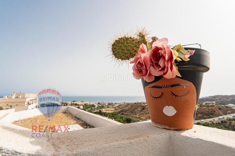 Foto a93aefeb-29c8-4f40-913b-a15707d8b65a. Piso estupendo piso con vistas al mar en la urbanización añoreta, en Rincón de la Victoria