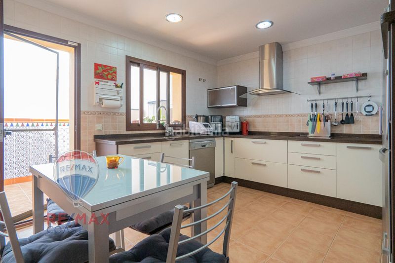 Foto 66398cf8-8d62-4893-a9e0-c9668ad5e17c. Casa amb aparcament a Casabermeja