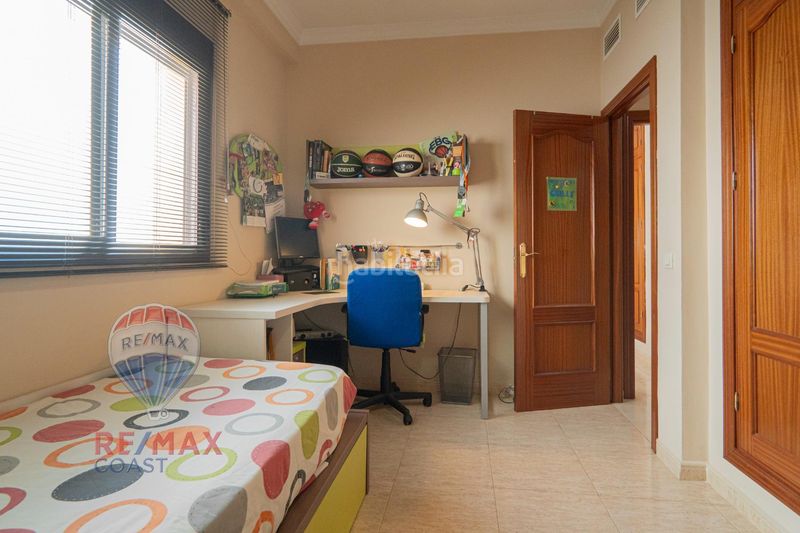 Foto ad5ad63e-ce57-47f0-b5c5-b396cfe5b697. Casa amb aparcament a Casabermeja