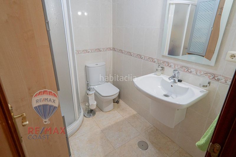 Foto bd280ac7-f35c-4d05-a572-eaea07d6c17d. Casa amb aparcament a Casabermeja