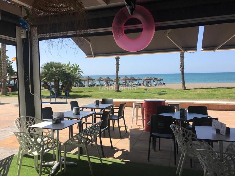 Foto c30446dd-2b64-46c5-8ba8-4800a13231c4. Alquiler local comercial paseo maritimo rincon de la victoria en Rincón de la Victoria