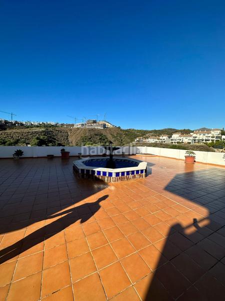 Foto fc770a2a-3bf2-48b0-ad06-6e73c6b234a3. Alquiler piso magnífico piso en alquiler en urbanización privada lunimar golf, la nueva milla de oro en Estepona