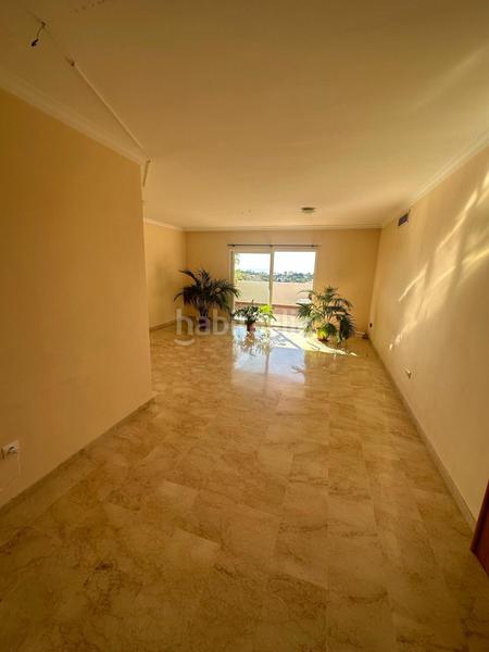 Foto 441a7419-4f99-4494-8ace-12edd7f056b0. Rent flat with parking pool in La Concha - Resina Golf Estepona