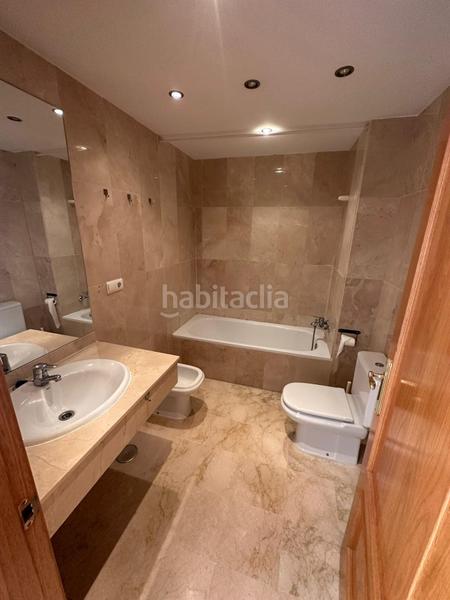 Foto 9f3741a2-7bc9-4a27-ae84-f8f91eba4647. Rent flat with parking pool in La Concha - Resina Golf Estepona